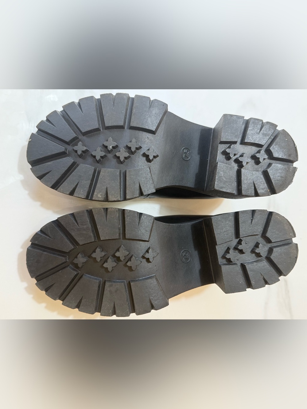 Madden Girl Mary Jane Chunky Heel Shoes - Size 7.5 - Picture 6 of 8